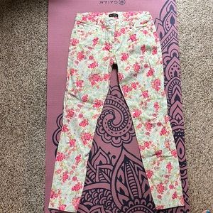 Willi smith size 2 crop floral pants